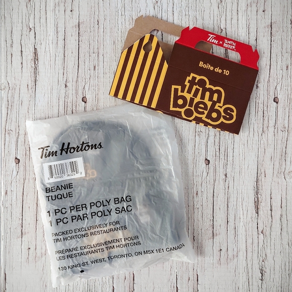 Tim Hortons original Tim Biebs toque. - Picture 3 of 4